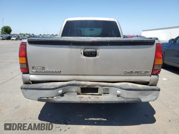 2000 Chevrolet Silverado 1500 LS with VIN 2GCEC19T0Y1101958, listed as a Copart auction lot 55123655 with 260,479 mi miles and Clean Title. Bid and sale history available at carsss.com. Image 6.