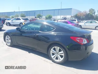 2012 Hyundai Genesis Coupe Premium z VIN KMHHT6KD8CU065815, wystawiony jako IAAI lot #42284684 z przebiegiem 156 878 mil mil oraz . Historia ofert i sprzedaży dostępna na DreamBid. Obrazek 3.