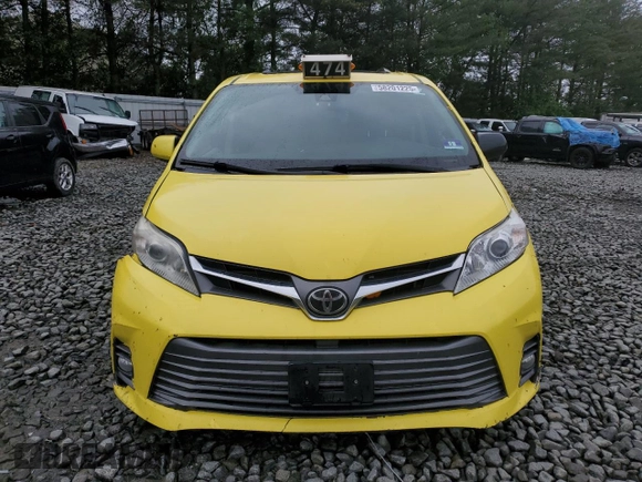 2020 Toyota Sienna XLE Auto Access Seat with VIN 5TDYZ3DC4LS025001, listed as a Copart auction lot 58201225 with 120,395 mi miles and Salvage title. Bid and sale history available at DreamBid. Image 5.
