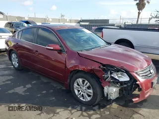 2012 Nissan Altima S z VIN 1N4AL2AP1CN521938, wystawiony jako IAAI lot #41425068 z przebiegiem 141 691 mil mil oraz . Historia ofert i sprzedaży dostępna na DreamBid. Obrazek 1.