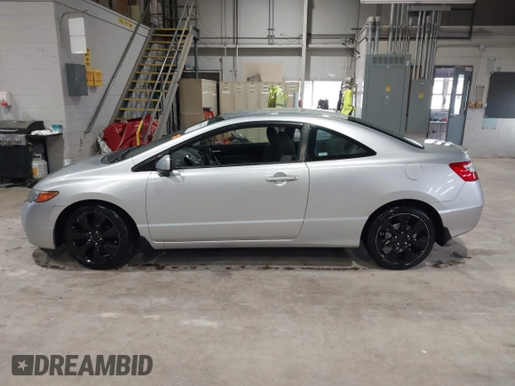 2008 Honda Civic Cpe LX with VIN 2HGFG12678H516278, listed as a IAAI auction lot 42028605 with 100,391 mi miles. Bid and sale history available at carsss.com. Image 14.