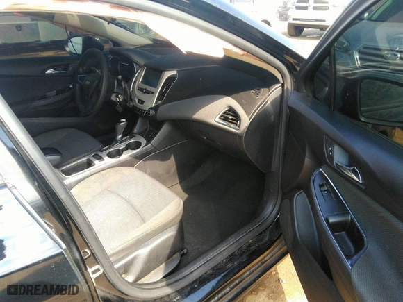2017 Chevrolet Cruze LS with VIN 1G1BC5SMXH7278221, listed as a IAAI auction lot 36728476 with NaN miles. Bid and sale history available at carsss.com. Image 5.