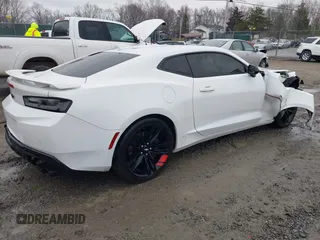 2018 Chevrolet Camaro 2SS with VIN 1G1FH1R78J0188690, listed as a IAAI auction lot 41406212 with 86,693 mi miles and . Bid and sale history available at DreamBid. Image 4.