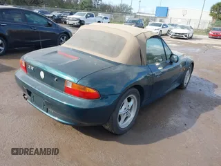 1998 BMW 3 Series 1.9L with VIN 4USCH732XWLE05993, listed as a IAAI auction lot 41551443 with 173,508 mi miles. Bid and sale history available at carsss.com. Image 4.