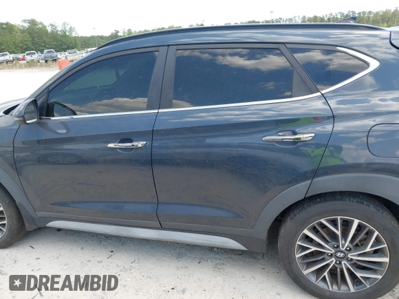 2019 Hyundai Tucson Sport z VIN KM8J33AL2KU909919, wystawiony jako IAAI lot #42055525 z przebiegiem 109 985 mil mil oraz . Historia ofert i sprzedaży dostępna na DreamBid. Obrazek 14.