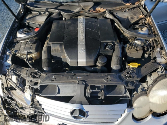 2003 Mercedes-Benz C z VIN WDBRN64J63A492447, wystawiony jako Copart lot #76932584 z przebiegiem 161 869 mil mil oraz Szkoda całkowita • Salvage title. Historia ofert i sprzedaży dostępna na DreamBid. Obrazek 11.