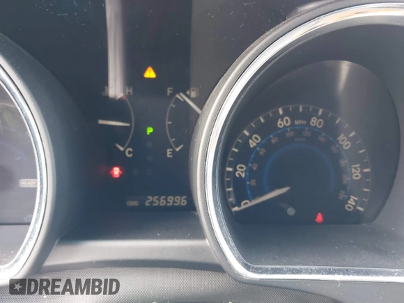 2008 Toyota Highlander Hybrid with VIN JTEEW41A982003915, listed as a IAAI auction lot 41757415 with 256,996 mi miles. Bid and sale history available at carsss.com. Image 15.
