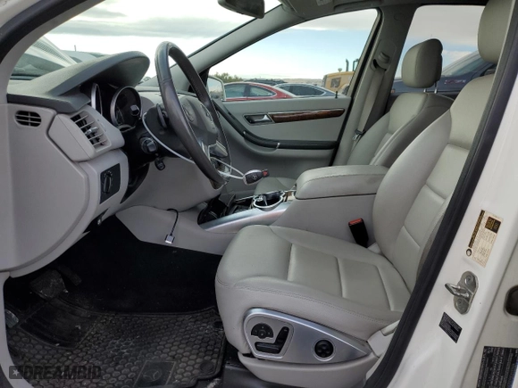 2012 Mercedes-Benz R-Class R 350 BlueTEC with VIN 4JGCB2FE8CA137638, listed as a Copart auction lot 77701374 with 126,527 mi miles and Salvage Title. Bid and sale history available at carsss.com. Image 7.