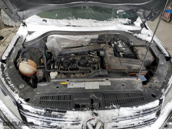 2016 Volkswagen Tiguan R-Line with VIN WVGAV7AX0GW614575, listed as a Copart auction lot 45099785 with 154,456 mi miles and Salvage Title. Bid and sale history available at carsss.com. Image 13.
