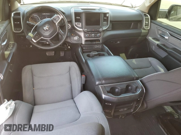 2019 Ram 1500 Big Horn z VIN 1C6RREFT5KN639838, wystawiony jako Copart lot #52424725 z przebiegiem 92 936 mil mil oraz Nie do naprawy • Non repairable. Historia ofert i sprzedaży dostępna na DreamBid. Obrazek 8.