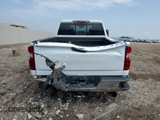 2022 Chevrolet Silverado 3500HD LT with VIN 1GC4YTEY3NF237712, listed as a Copart auction lot 67771984 with 63,647 mi miles and Salvage Title. Bid and sale history available at carsss.com. Image 6.