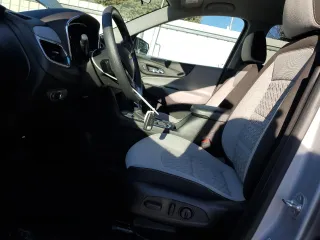 2022 Chevrolet Equinox LS z VIN 2GNAXSEV7N6149978, wystawiony jako Copart lot #47791645 z przebiegiem 8 387 mil mil oraz Szkoda całkowita • Salvage title. Historia ofert i sprzedaży dostępna na DreamBid. Obrazek 7.