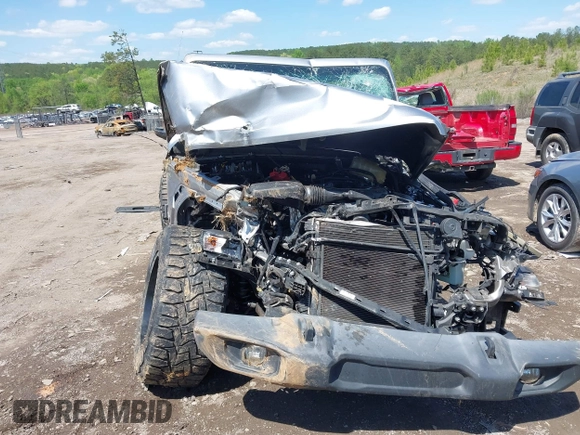 2018 Jeep Wrangler Unlimited Sport S z VIN 1C4HJXDG9JW150509, wystawiony jako IAAI lot #41989409 z przebiegiem Nie podano mil oraz . Historia ofert i sprzedaży dostępna na DreamBid. Obrazek 6.