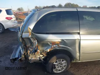 2003 Dodge Grand Caravan with VIN 2D4GP443X3R277421, listed as a IAAI auction lot 41035290 with 243,568 mi miles and . Bid and sale history available at DreamBid. Image 17.