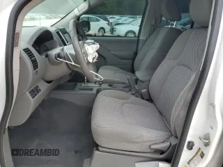 2019 Nissan Frontier SV z VIN 1N6AD0ER2KN746937, wystawiony jako Copart lot #56277615 z przebiegiem 104 780 mil mil oraz Nie do naprawy • Non repairable. Historia ofert i sprzedaży dostępna na DreamBid. Obrazek 7.