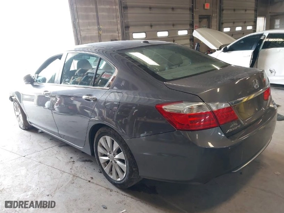 2013 Honda Accord Sdn EX-L with VIN 1HGCR2F82DA266102, listed as a IAAI auction lot 41958268 with 1 mi miles. Bid and sale history available at carsss.com. Image 3.
