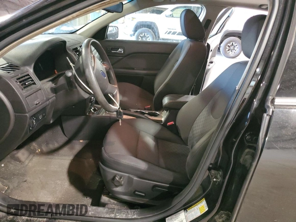 2010 Ford Fusion SE with VIN 3FAHP0HAXAR220684, listed as a Copart auction lot 49476545 with 92,587 mi miles and Salvage Title. Bid and sale history available at DreamBid. Image 7.