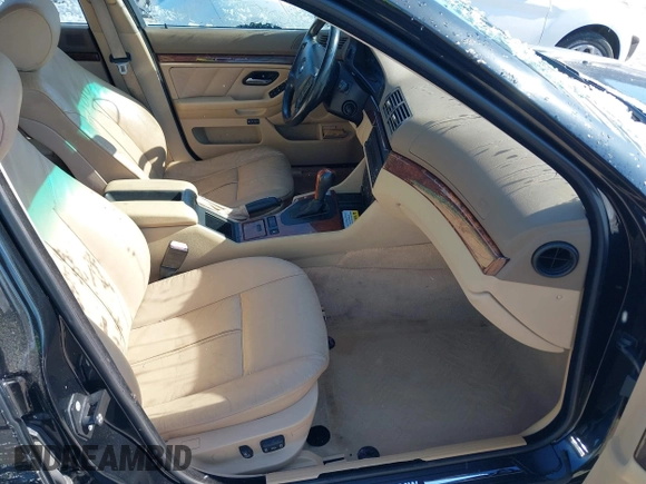 2003 BMW 5 Series 525i z VIN WBADT43433G027474, wystawiony jako IAAI lot #41610104 z przebiegiem 121 958 mil mil oraz . Historia ofert i sprzedaży dostępna na DreamBid. Obrazek 5.