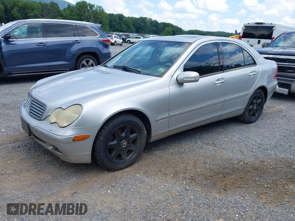 2003 Mercedes-Benz C 240 с VIN WDBRF81J73F366372, выставлен на аукционе IAAI как лот 42715567 с пробегом 159 500 миль миль и . История ставок и продаж доступна на DreamBid. Изображение 2.