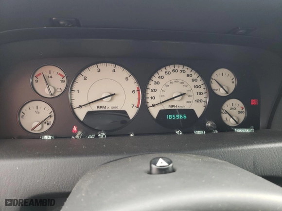 2004 Jeep Grand Cherokee Limited with VIN 1J8GW58N04C417707, listed as a Copart auction lot 53807104 with 185,966 mi miles and Salvage Title. Bid and sale history available at carsss.com. Image 9.