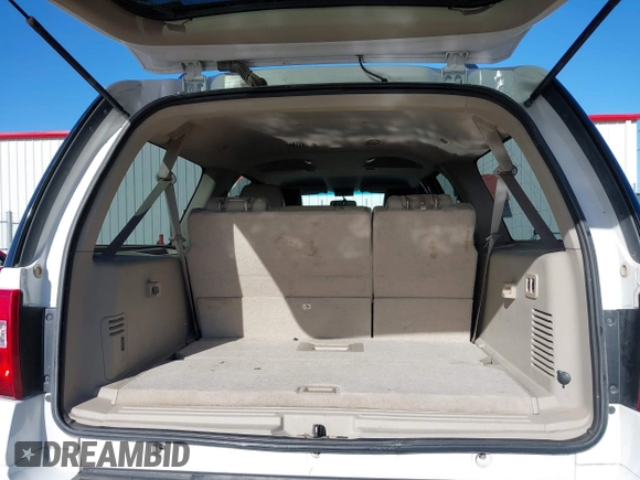 2013 Ford Expedition EL XLT with VIN 1FMJK1J58DEF12950, listed as a IAAI auction lot 40992286 with 185,786 mi miles. Bid and sale history available at carsss.com. Image 16.