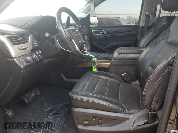 2018 GMC Yukon Denali with VIN 1GKS2CKJ6JR289106, listed as a Copart auction lot 72244124 with 175,306 mi miles and Salvage Title. Bid and sale history available at carsss.com. Image 7.