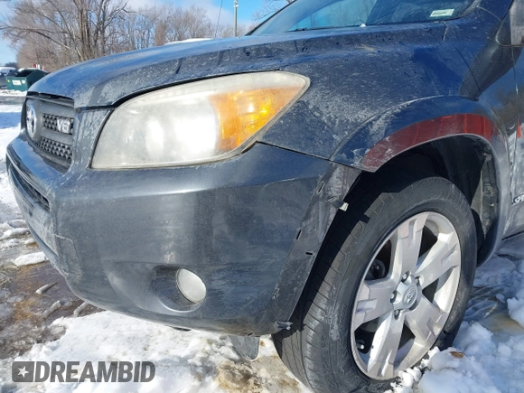 2007 Toyota RAV4 Sport with VIN JTMBK32V076010452, listed as a IAAI auction lot 41315696 with 236,416 mi miles. Bid and sale history available at carsss.com. Image 6.