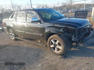 2008 Chevrolet Avalanche 2LT with VIN 3GNFK12348G161712, listed as a IAAI auction lot 41236767 with 257,624 mi miles and . Bid and sale history available at DreamBid. Image 1.