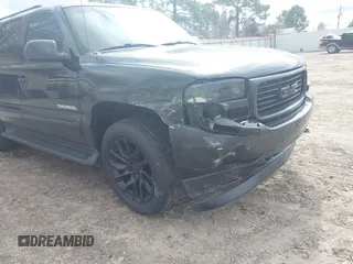 2005 GMC Yukon XL SLT with VIN 3GKFK16Z65G201702, listed as a IAAI auction lot 41482057 with Not Provided miles. Bid and sale history available at carsss.com. Image 6.