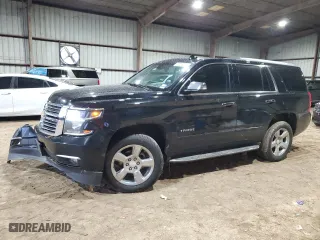 2018 Chevrolet Tahoe Premier with VIN 1GNSCCKC7JR305668, listed as a Copart auction lot 82892044 with 121,109 mi miles and Salvage Title. Bid and sale history available at carsss.com. Image 1.