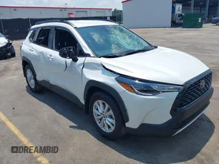 2024 Toyota Corolla Cross LE с VIN 7MUCAABG4RV087394, выставлен на аукционе IAAI как лот 42401252 с пробегом 7 900 миль миль и . История ставок и продаж доступна на DreamBid. Изображение 1.