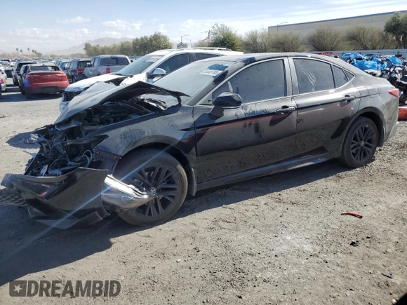 2025 Toyota Camry LE with VIN 4T1DAACK3SU550804, listed as a Copart auction lot 44449785 with 6,846 mi miles and Salvage Title. Bid and sale history available at carsss.com. Image 1.