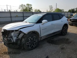 2023 Chevrolet Blazer RS z VIN 3GNKBKRS1PS138451, wystawiony jako Copart lot #58532815 z przebiegiem 42 935 mil mil oraz Czysty tytuł • Clean title. Historia ofert i sprzedaży dostępna na DreamBid. Obrazek 1.