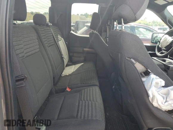 2021 Ford F-150 XL z VIN 1FTEX1EP2MKD18922, wystawiony jako Copart lot #56143555 z przebiegiem 100 248 mil mil oraz Szkoda całkowita • Salvage title. Historia ofert i sprzedaży dostępna na DreamBid. Obrazek 10.