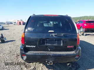 2002 GMC Envoy SLT z VIN 1GKDT13S522146661, wystawiony jako IAAI lot #40502587 z przebiegiem 274 877 mil mil oraz . Historia ofert i sprzedaży dostępna na DreamBid. Obrazek 17.