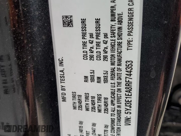 2024 Tesla Model 3 z VIN 5YJ3E1EA8RF744353, wystawiony jako Copart lot #50660175 z przebiegiem 2424 mil mil oraz Szkody całkowita. Historia ofert i sprzedaży dostępna na DreamBid. Obrazek 12.