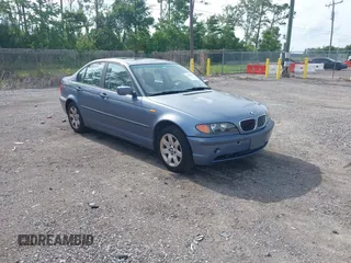 2002 BMW 3 Series 325i z VIN WBAET374X2NG70829, wystawiony jako IAAI lot #42390913 z przebiegiem 189 536 mil mil oraz . Historia ofert i sprzedaży dostępna na DreamBid. Obrazek 1.