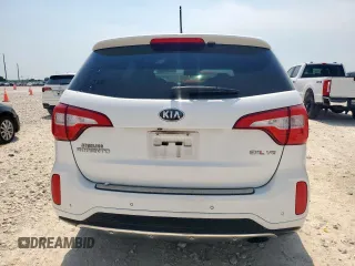 2015 Kia Sorento SX z VIN 5XYKW4A76FG578746, wystawiony jako Copart lot #56185905 z przebiegiem 141 006 mil mil oraz Czysty tytuł • Clean title. Historia ofert i sprzedaży dostępna na DreamBid. Obrazek 6.