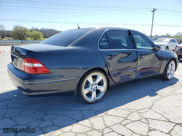 2006 Lexus LS 430 with VIN JTHBN36F765052811, listed as a Copart auction lot 49835455 with 169,771 mi miles and Salvage Title. Bid and sale history available at carsss.com. Image 3.