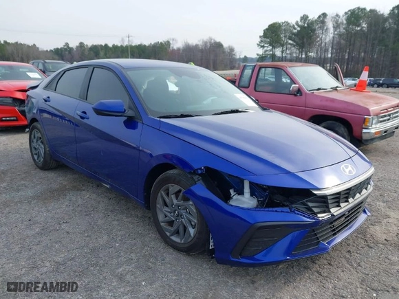 2024 Hyundai Elantra SEL with VIN KMHLM4DG7RU679394, listed as a IAAI auction lot 41795039 with 6,124 mi miles. Bid and sale history available at carsss.com. Image 1.