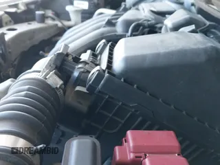 2015 Nissan Note SV z VIN 3N1CE2CP1FL381861, wystawiony jako IAAI lot #42965851 z przebiegiem 82 470 mil mil oraz . Historia ofert i sprzedaży dostępna na DreamBid. Obrazek 19.