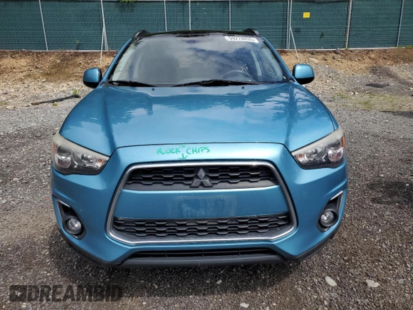 2014 Mitsubishi Outlander SE with VIN 4A4AR4AUXEE012971, listed as a Copart auction lot 59278935 with 141,263 mi miles and Salvage title. Bid and sale history available at DreamBid. Image 5.