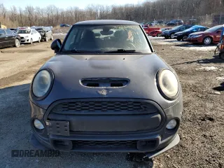 2014 MINI Hardtop S z VIN WMWXM7C54ET970410, wystawiony jako Copart lot #87269984 z przebiegiem 132 913 mil mil oraz Szkoda całkowita • Salvage title. Historia ofert i sprzedaży dostępna na DreamBid. Obrazek 5.