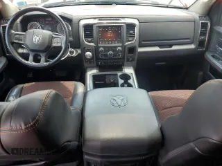 2015 Ram 1500 Sport z VIN 1C6RR7MT5FS702099, wystawiony jako Copart lot #59433445 z przebiegiem 92 060 mil mil oraz Szkoda całkowita • Salvage title. Historia ofert i sprzedaży dostępna na DreamBid. Obrazek 8.