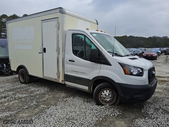 2022 Ford Transit Cutaway with VIN 1FDBF6P80NKA55108, listed as a Copart auction lot 86019584 with NaN miles and Clean Title. Bid and sale history available at carsss.com. Image 4.