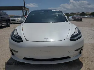 2019 Tesla Model 3 Long Range with VIN 5YJ3E1EB5KF418329, listed as a Copart auction lot 52183935 with 121,784 mi miles and Salvage Title. Bid and sale history available at DreamBid. Image 5.