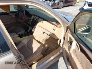 2001 Mercedes-Benz E-Class with VIN WDBJF65J61B251908, listed as a IAAI auction lot 41800893 with 187,178 mi miles. Bid and sale history available at carsss.com. Image 5.