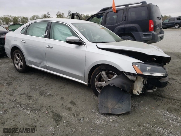 2013 Volkswagen Passat SE w/Sunroof with VIN 1VWBH7A37DC106854, listed as a Copart auction lot 51407465 with 141,850 mi miles and Salvage Title. Bid and sale history available at carsss.com. Image 4.