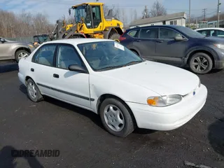 2001 Chevrolet Prizm with VIN 1Y1SK52871Z432340, listed as a IAAI auction lot 41465388 with 122,272 mi miles. Bid and sale history available at carsss.com. Image 1.