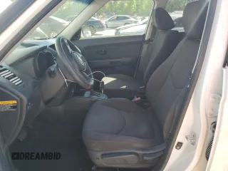 2013 Kia Soul with VIN KNDJT2A58D7503290, listed as a Copart auction lot 52391595 with 124,457 mi miles and Salvage Title. Bid and sale history available at carsss.com. Image 7.